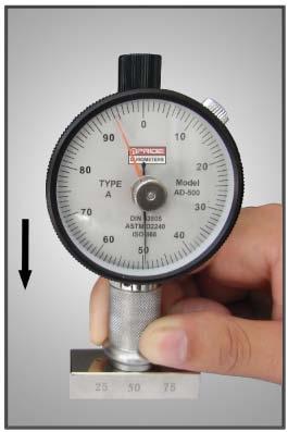 測定のプラスチック/シリコーン ゴムのためのISO ASTM DINの海岸Dのジュロメーターの硬度のテスター